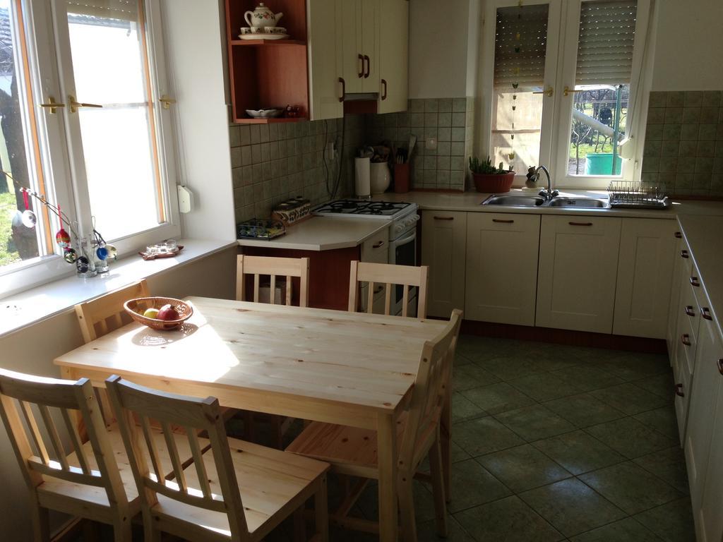 Vida-Lak Villa Berekfurdo Room photo