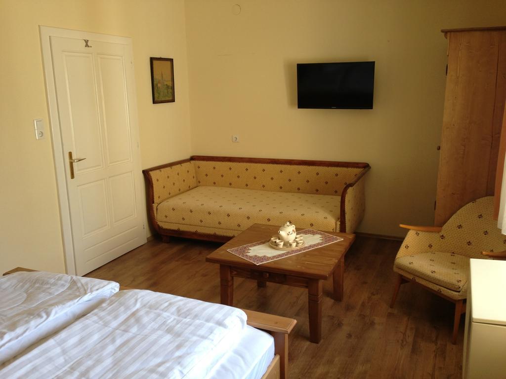 Vida-Lak Villa Berekfurdo Room photo
